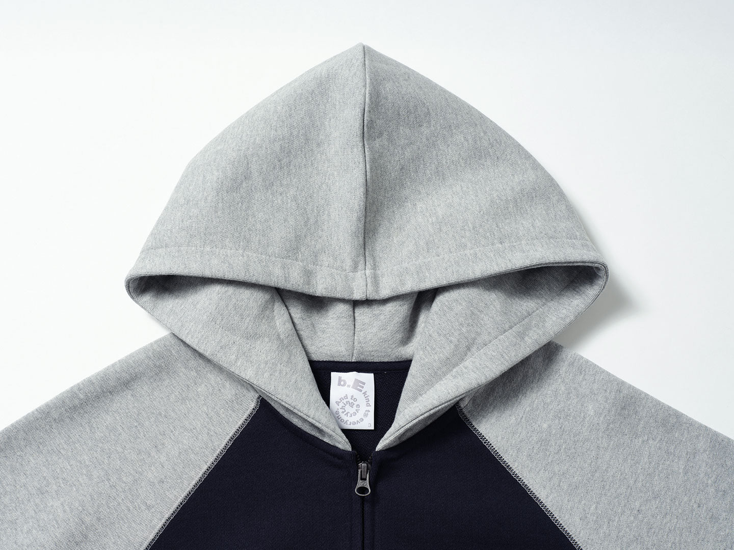SAN SAN X b.E ZIP-UP HOODIE_25SS