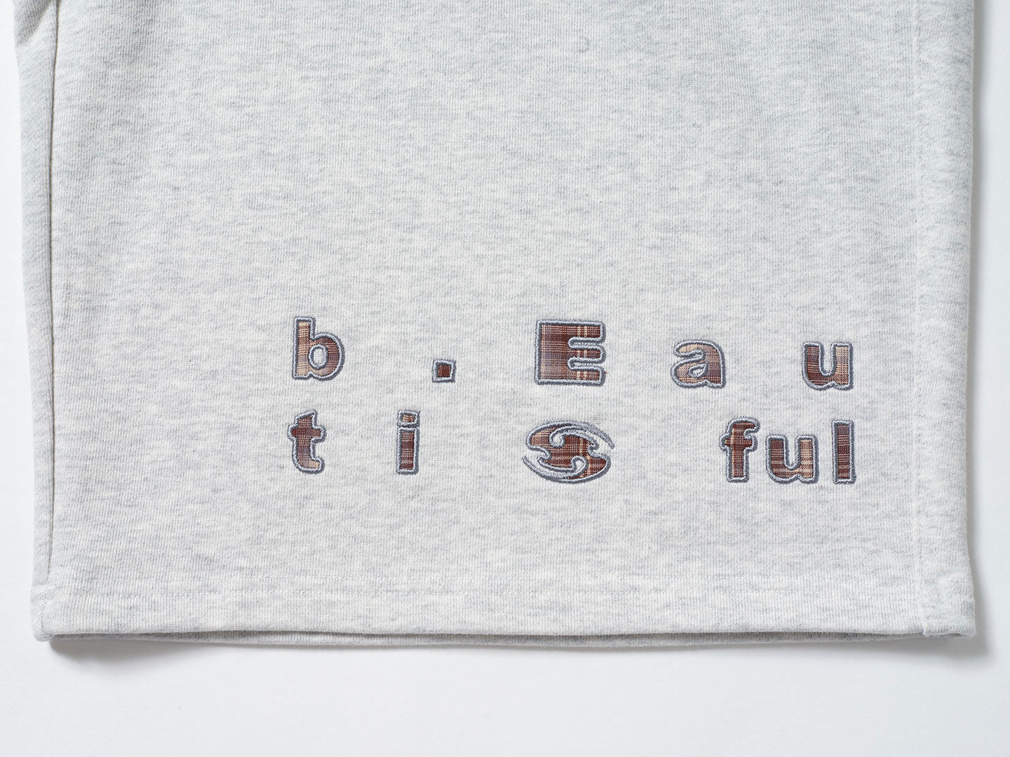 SAN SAN X b.E SWEATSHORTS_25SS