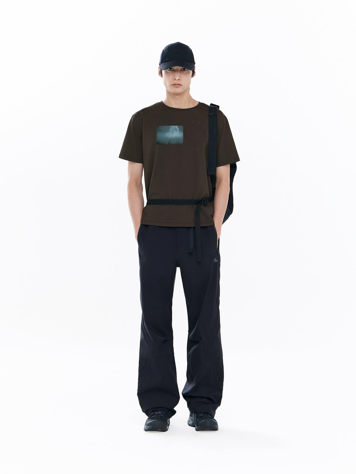 CROSSTALK T-SHIRT 스타일링 이미지 - SAN SAN GEAR 산산기어