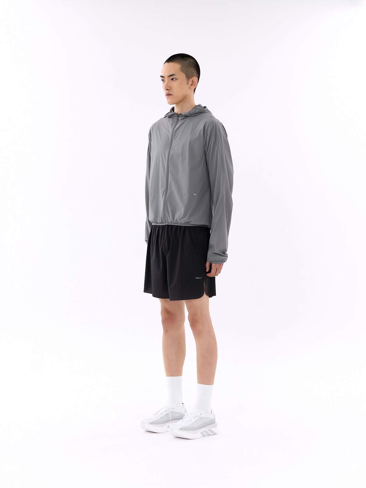 BREEZE HOODED WINDBREAKER