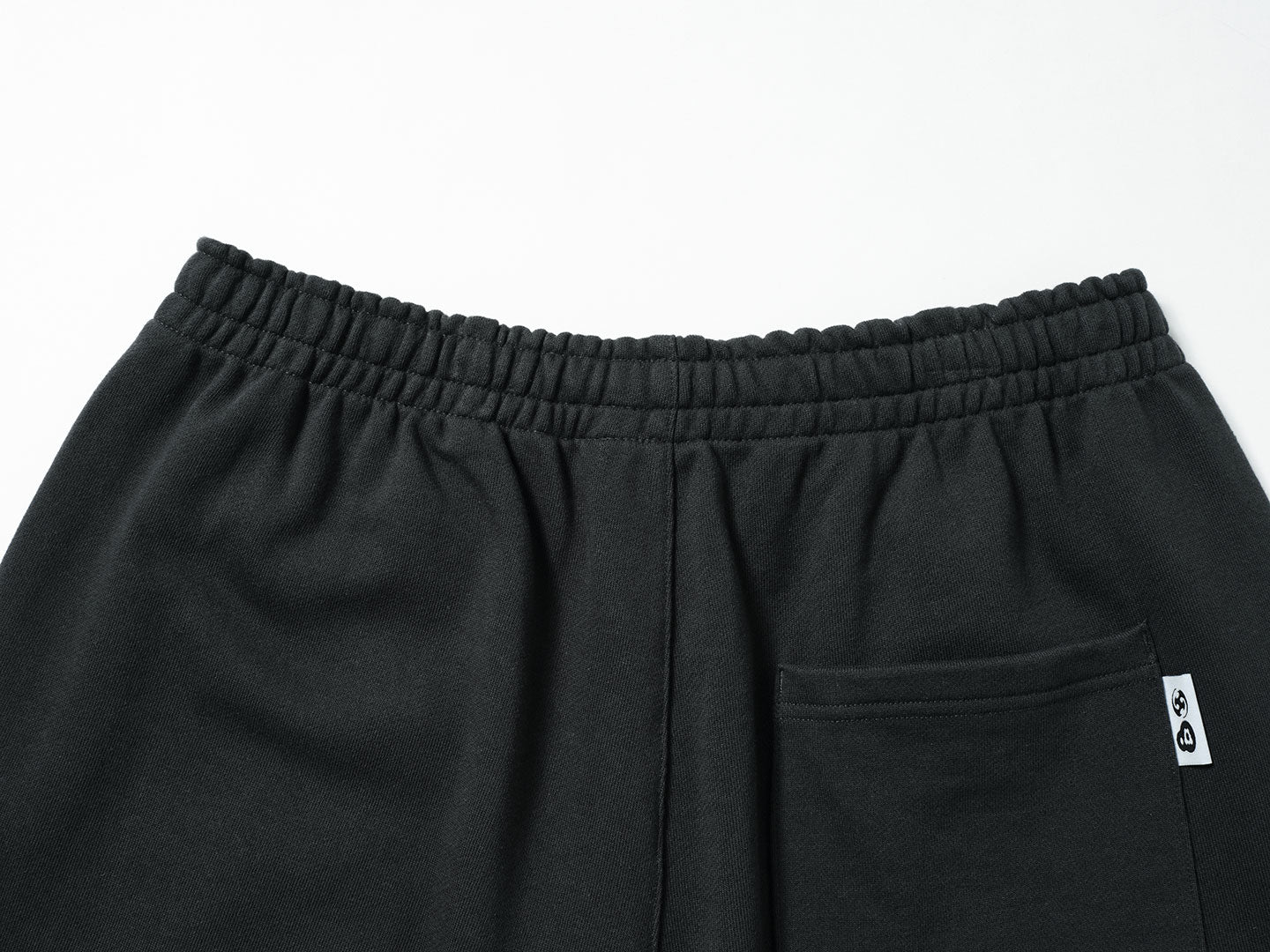 SAN SAN X b.E SWEATSHORTS_25SS